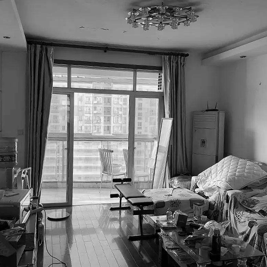 老房客廳裝修之前的效果