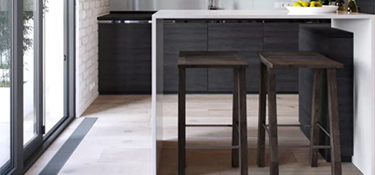 房屋裝修的材料是到市場買比較好還是網(wǎng)上買比較好？