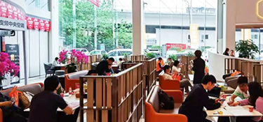 祝賀杭州裝修公司銘品裝飾“萬方云廳”重裝開業(yè)盛典圓滿收官，簽單爆棚