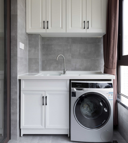 陽(yáng)臺(tái)裝修收納