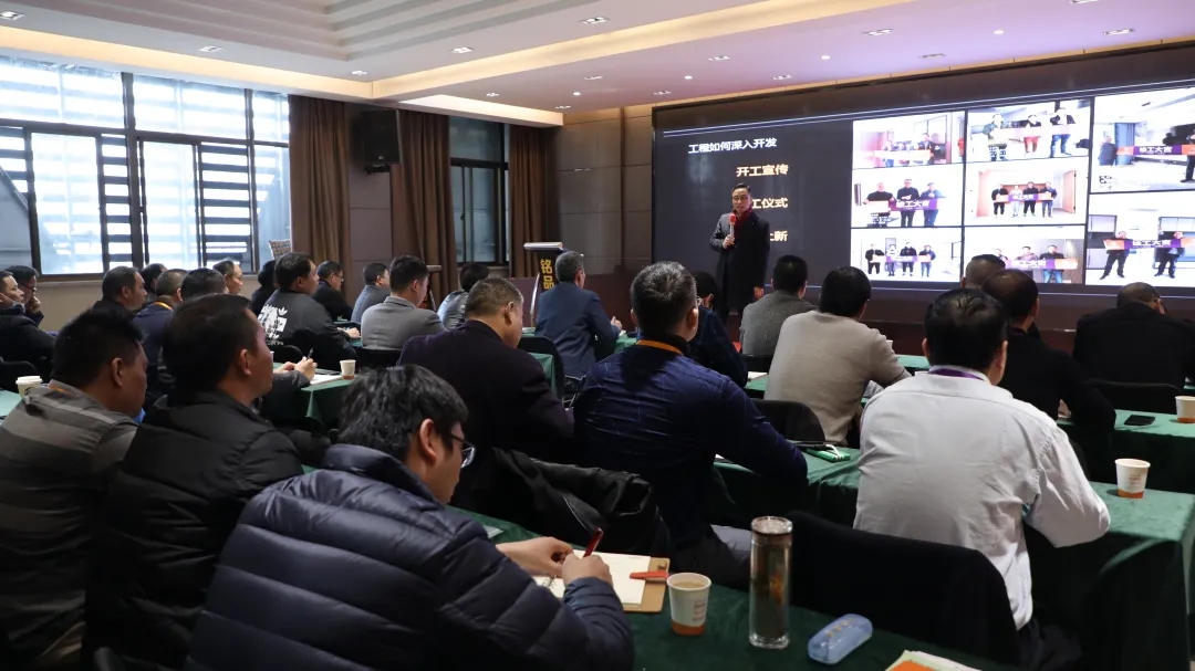 標(biāo)準(zhǔn)統(tǒng)一，規(guī)范一致，共同提高