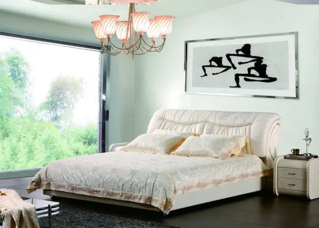 床頭無(wú)靠 床頭無(wú)靠