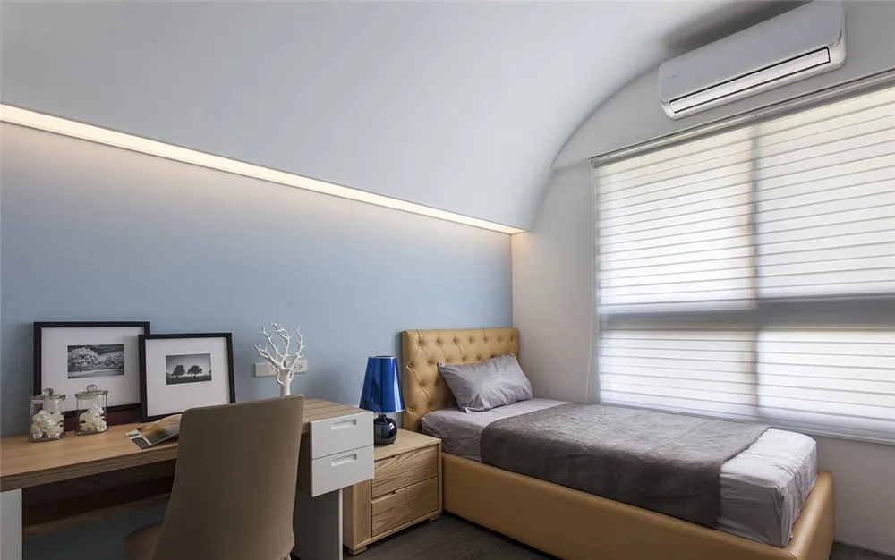 床頭壓梁 床頭壓梁