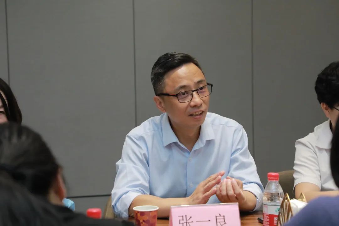 浙江建設(shè)技師學(xué)院副院長干杏芬一行蒞臨銘品裝飾參觀指導(dǎo)